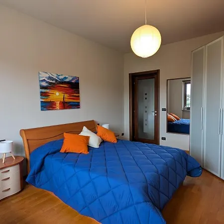 La Casa Di Mady - Attico Vista Colline E Monviso Appartamento *