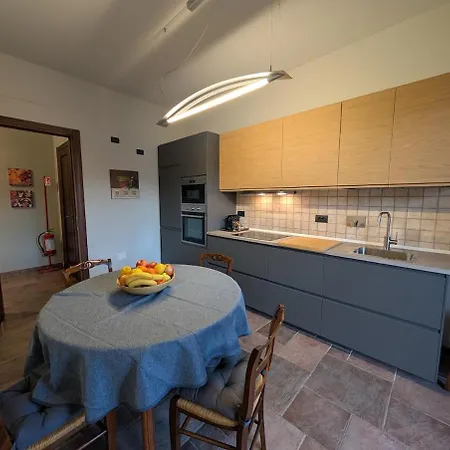 La Casa Di Mady - Attico Vista Colline E Monviso Appartement *