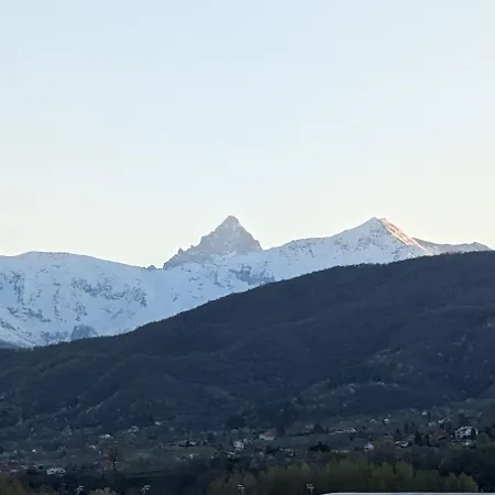 La Casa Di Mady - Attico Vista Colline E Monviso Appartement