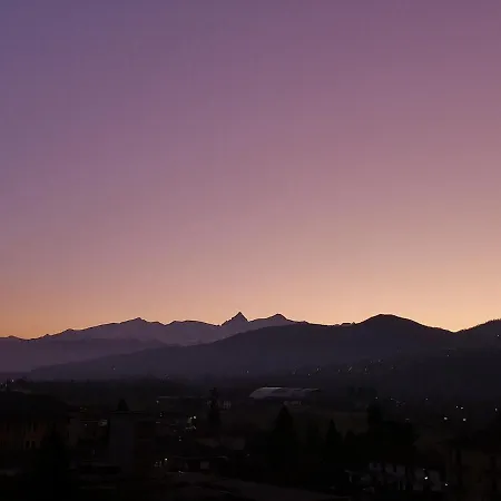 La Casa Di Mady - Attico Vista Colline E Monviso
